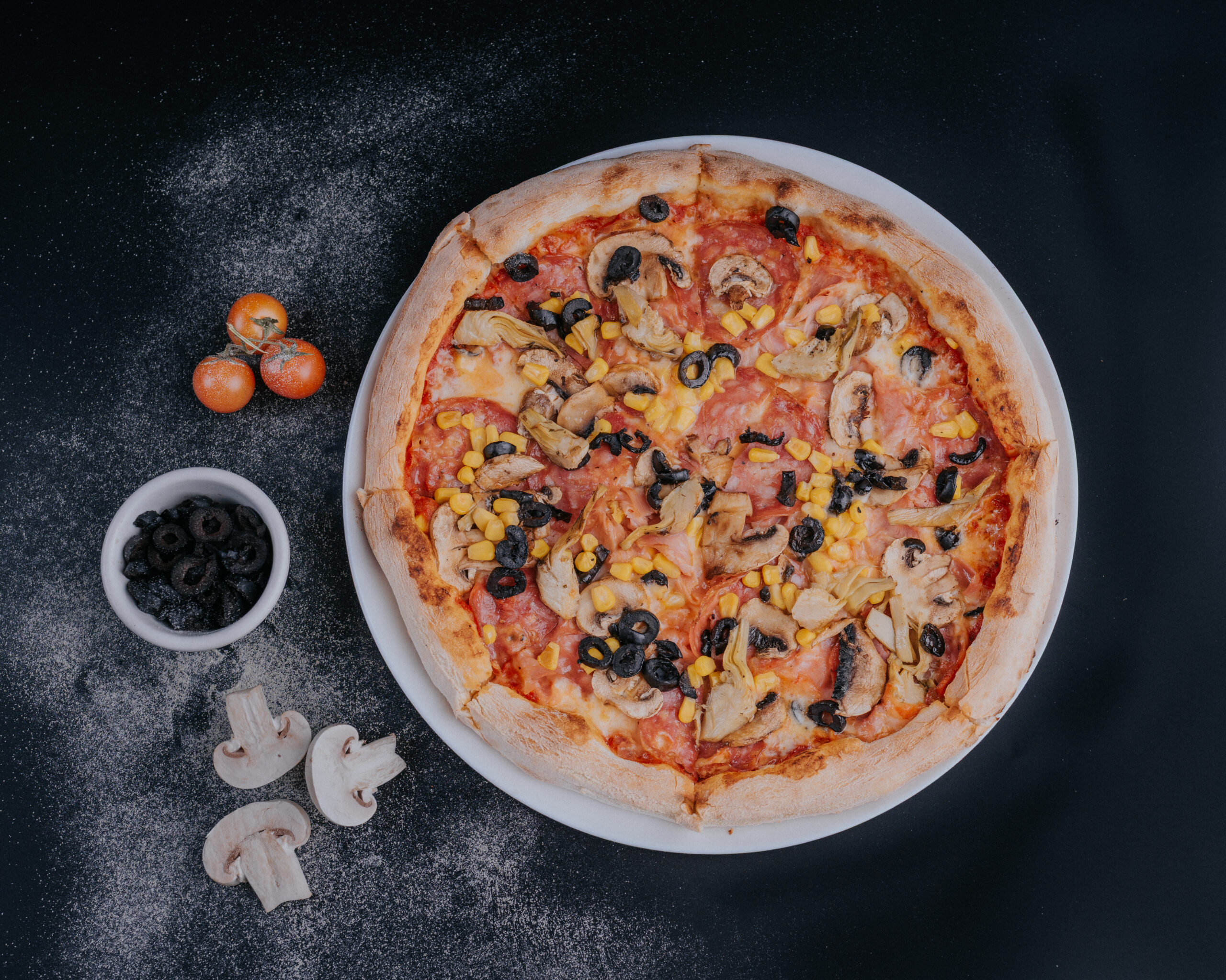 Capriciosa 550g - Bello Pizza & Grill Sovata 1 Capriciosa 550g